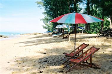 21 Thailand 2002 F1000030 Khao Lak Strand vor Hotel_478